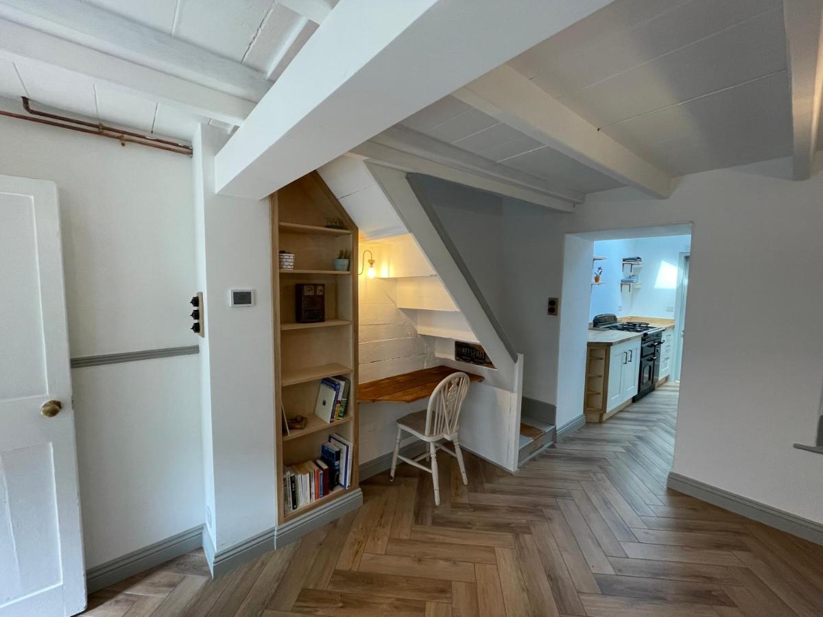 Peaceful Period In Location Holiday home
